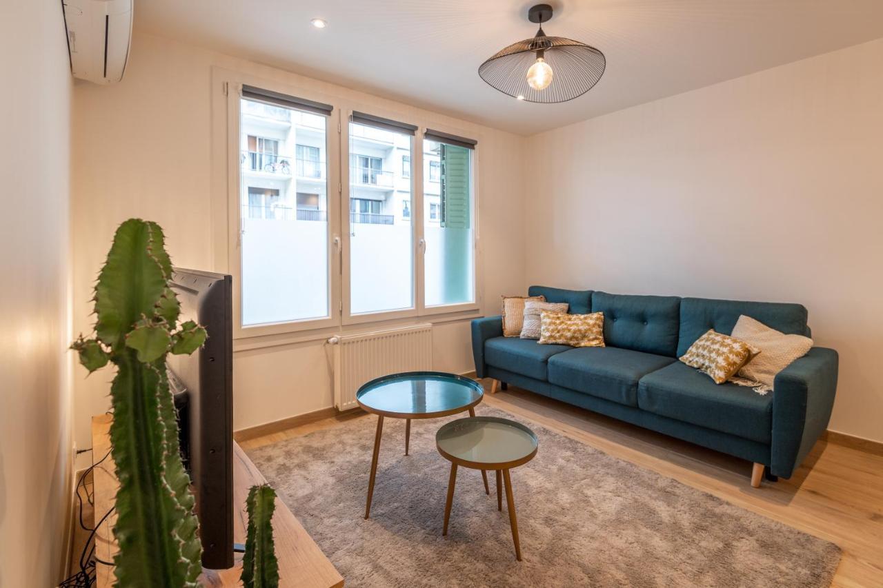 Апартаменты 7 Rhone Super T2 Renove Avec Place De Parking Privee Анси Экстерьер фото